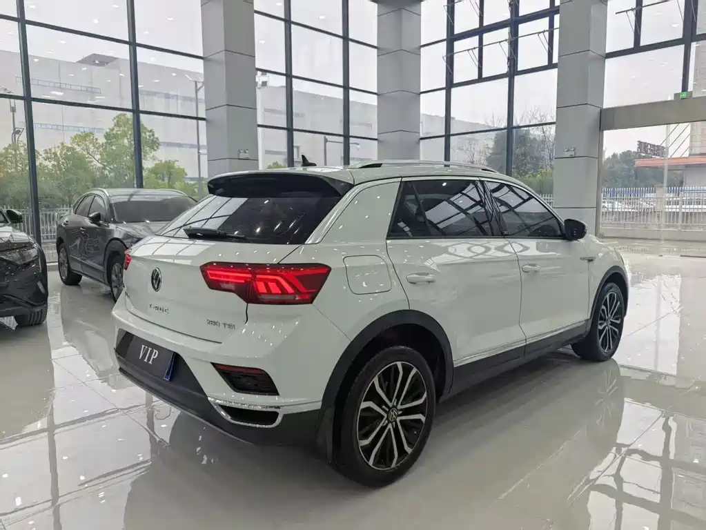 VOLKSWAGEN T ROC EXPLORING SONGS