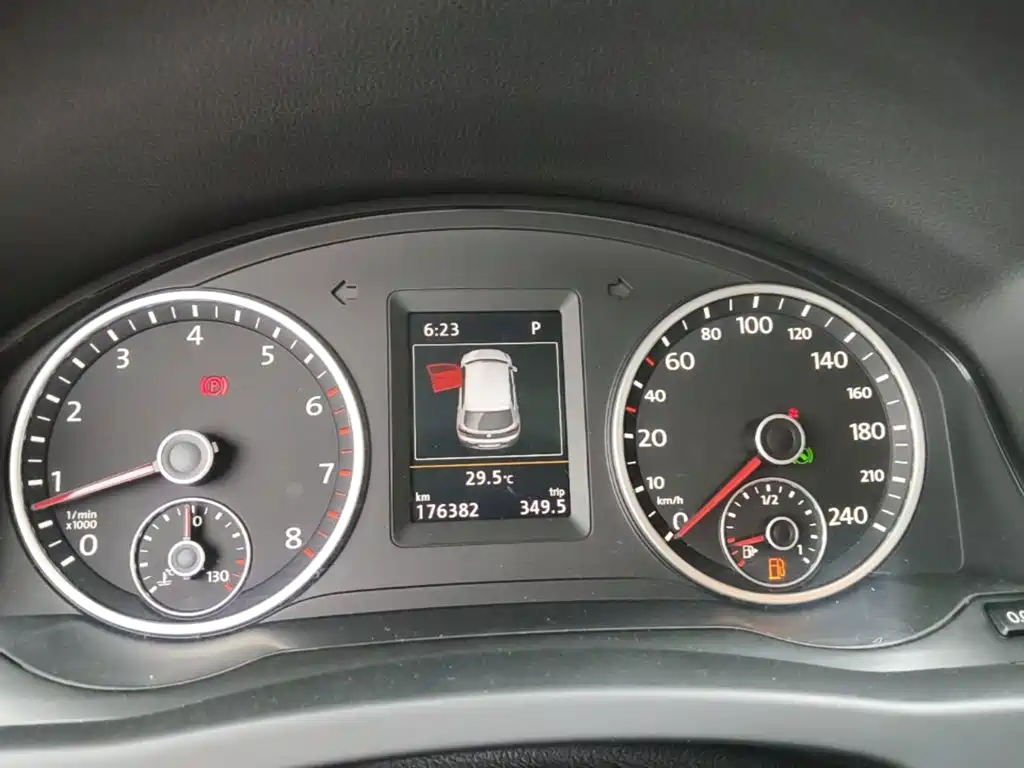 Volkswagen Tiguan — миниатюра 12