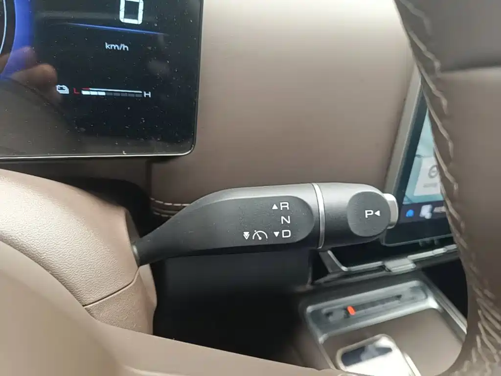 Wuling Xingguang 730 New Energy — миниатюра 14