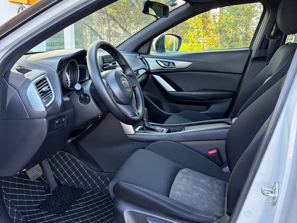 Mazda CX-4 — миниатюра 4
