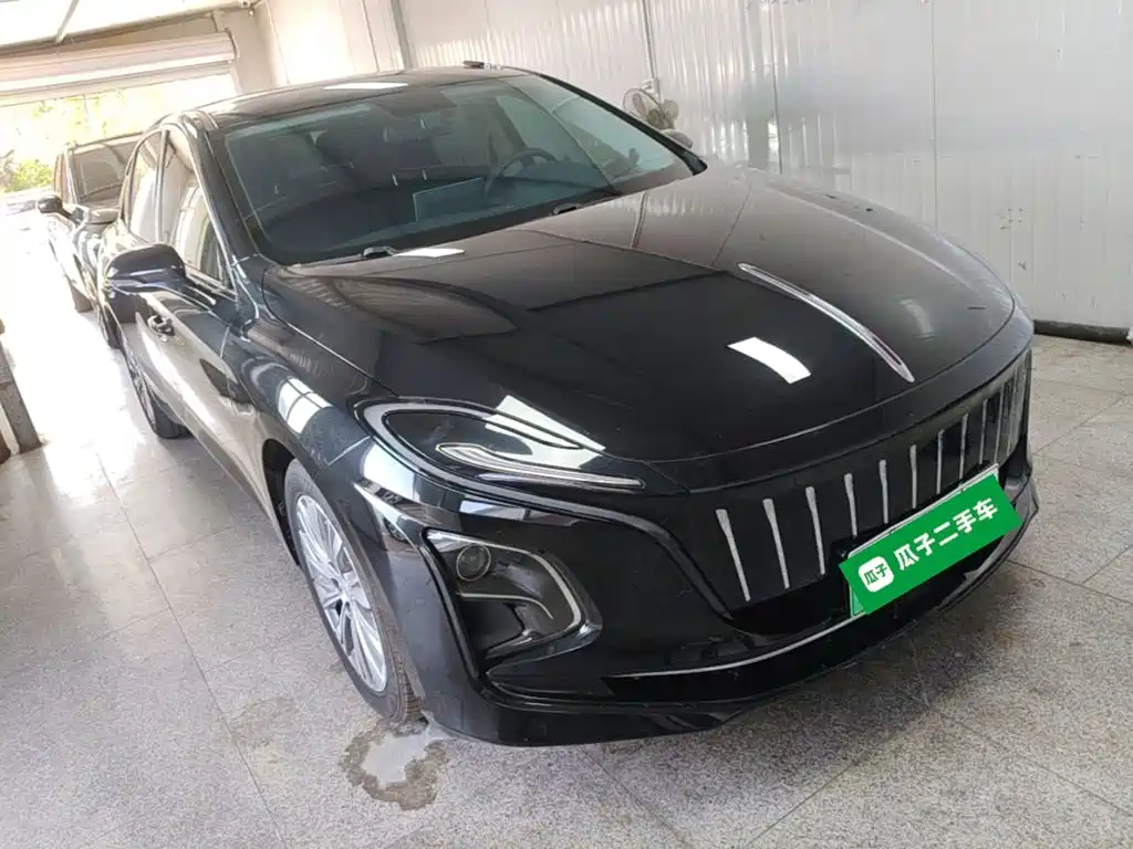 Hongqi Hongqi E-QM5 — миниатюра 4