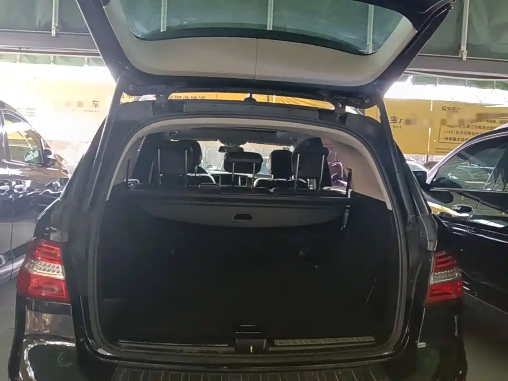 Mercedes-Benz M-Class — миниатюра 18