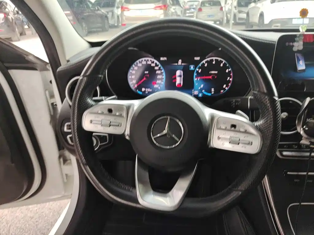Mercedes-Benz C-Class — миниатюра 3