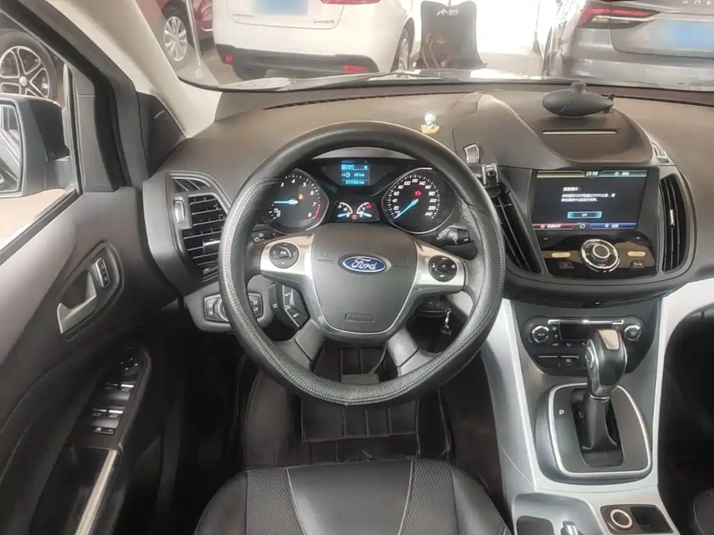 Ford Kuga — миниатюра 11