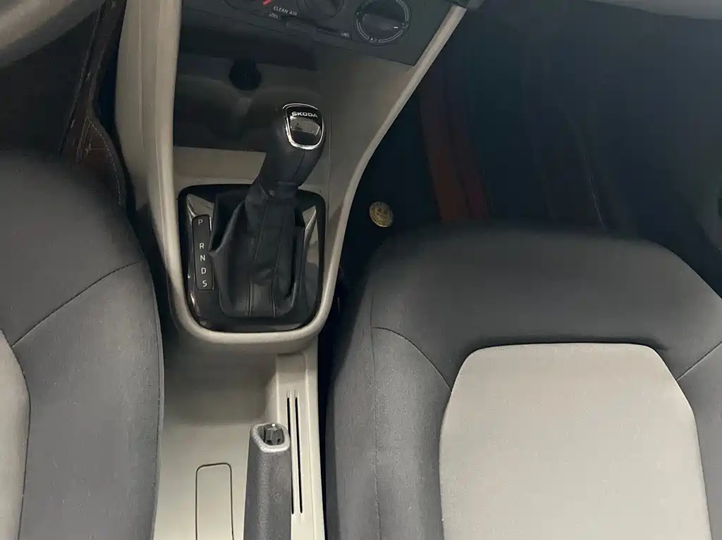 Skoda Rapid — миниатюра 13