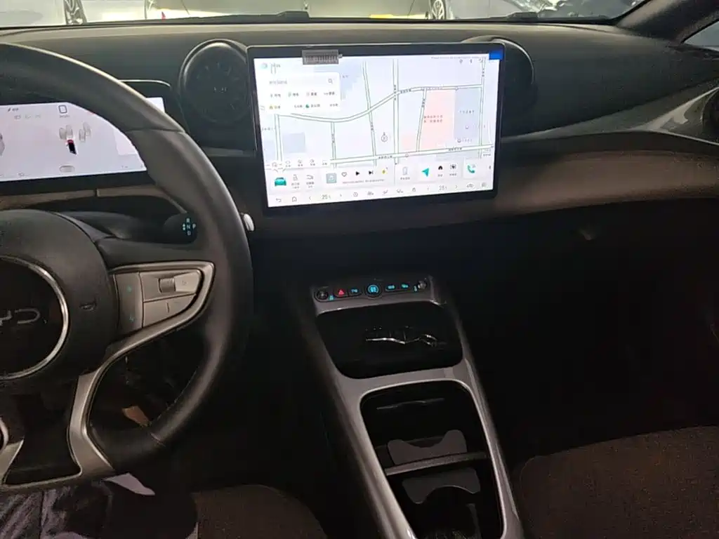 BYD Dolphin — миниатюра 10
