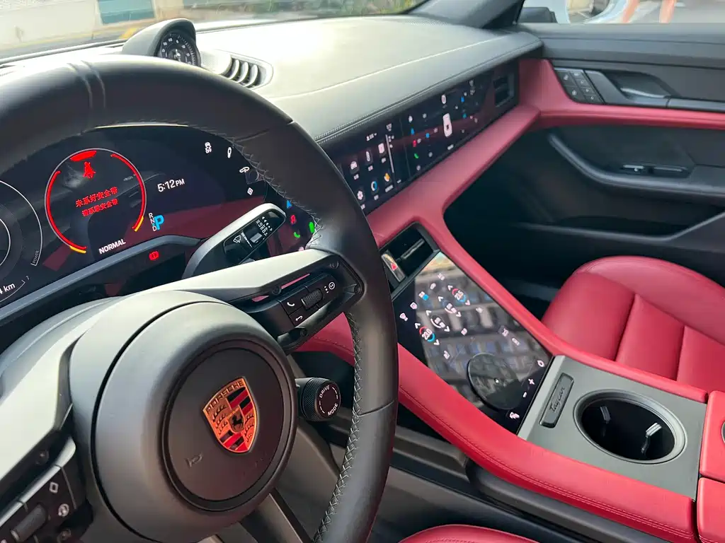 Porsche Taycan — миниатюра 9