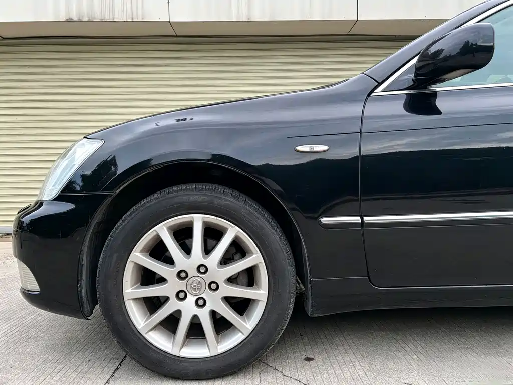 Toyota Crown 2005 3.0L Royal Saloon