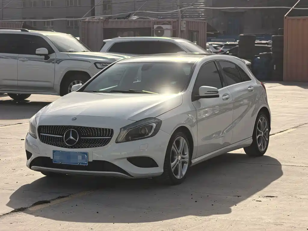 Mercedes-Benz A-Class (Import) — миниатюра 3