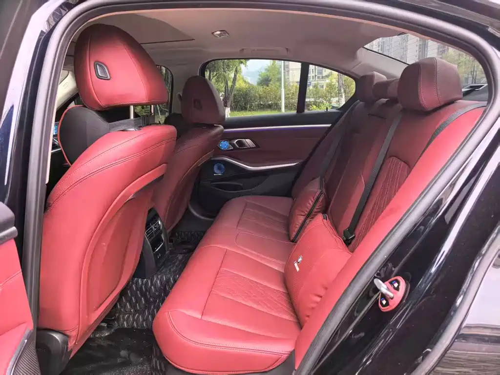 BMW 3 Series — миниатюра 5