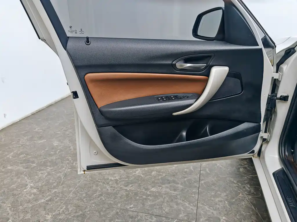 BMW 1 Series (Import) — миниатюра 19