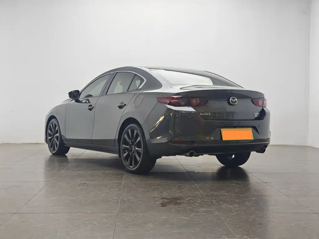 Mazda 3 Axela — миниатюра 4