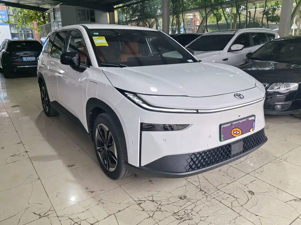 Toyota bZ3X — миниатюра 3