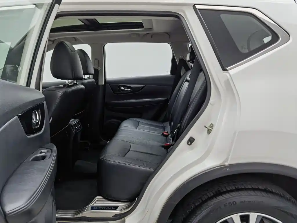 Nissan X-Trail — миниатюра 15