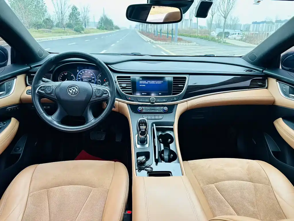 Buick LaCrosse 2020 652T Luxury