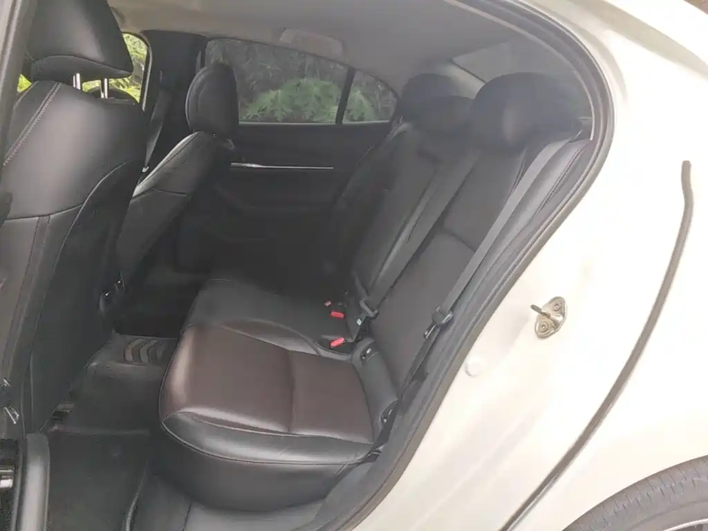 Mazda 3 Axela — миниатюра 17