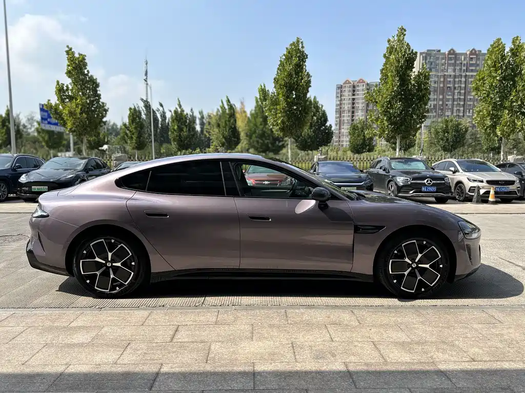 XIAOMI CAR XIAOMI SU7