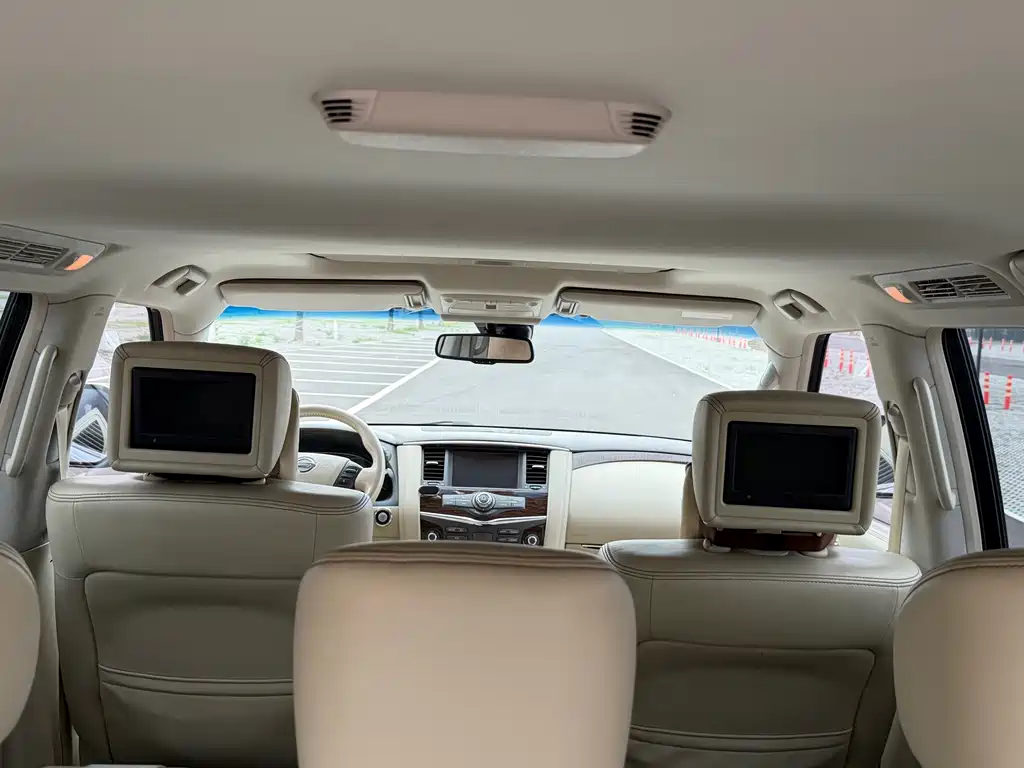 Nissan Patrol — миниатюра 6