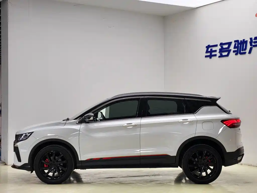 Geely Binyue — миниатюра 4