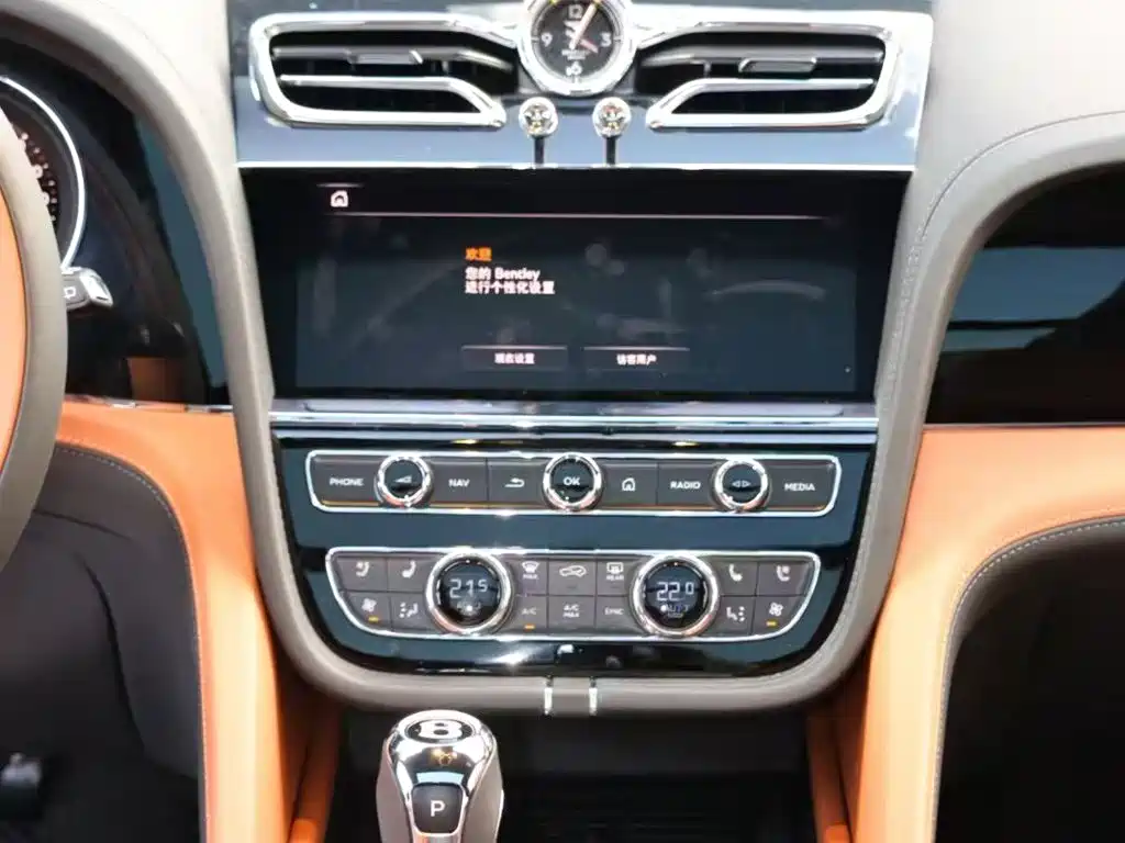 Bentley Bentayga — миниатюра 7