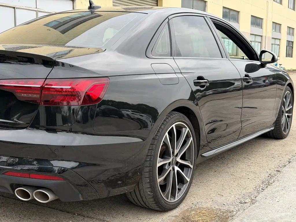 Audi S4 — миниатюра 16