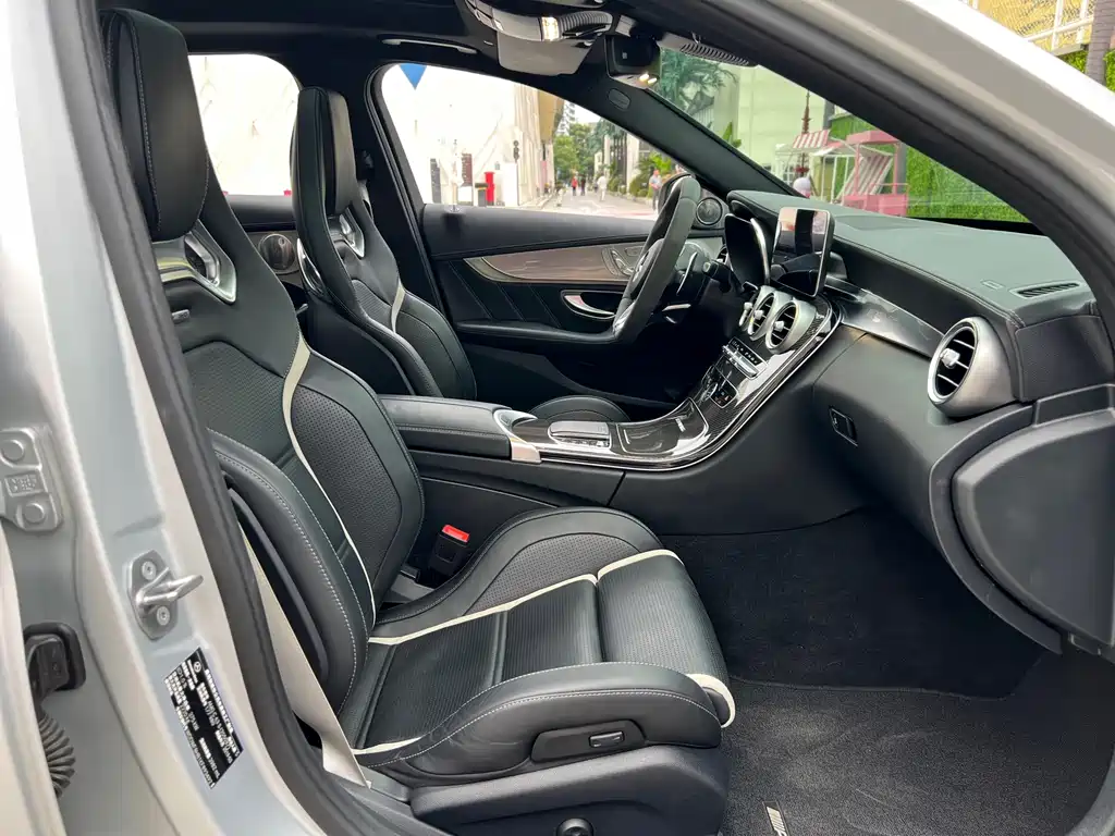 Mercedes-Benz C-Class AMG — миниатюра 12