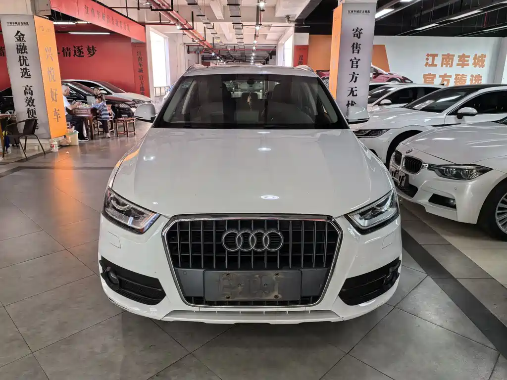 Audi Q3 2014