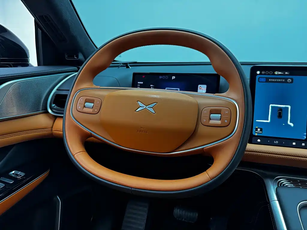 XPeng G9 — миниатюра 12