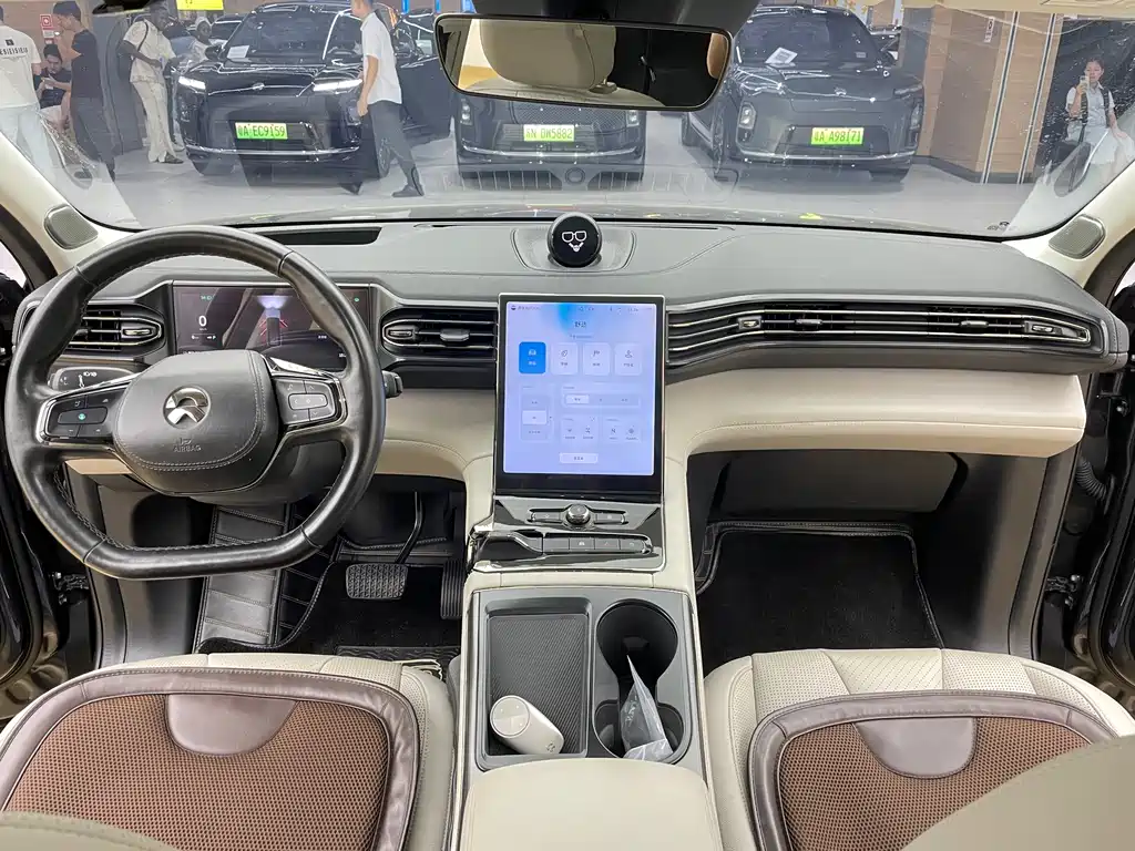 NIO ES8 — миниатюра 10