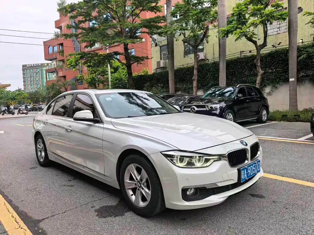 BMW 3 Series — миниатюра 3