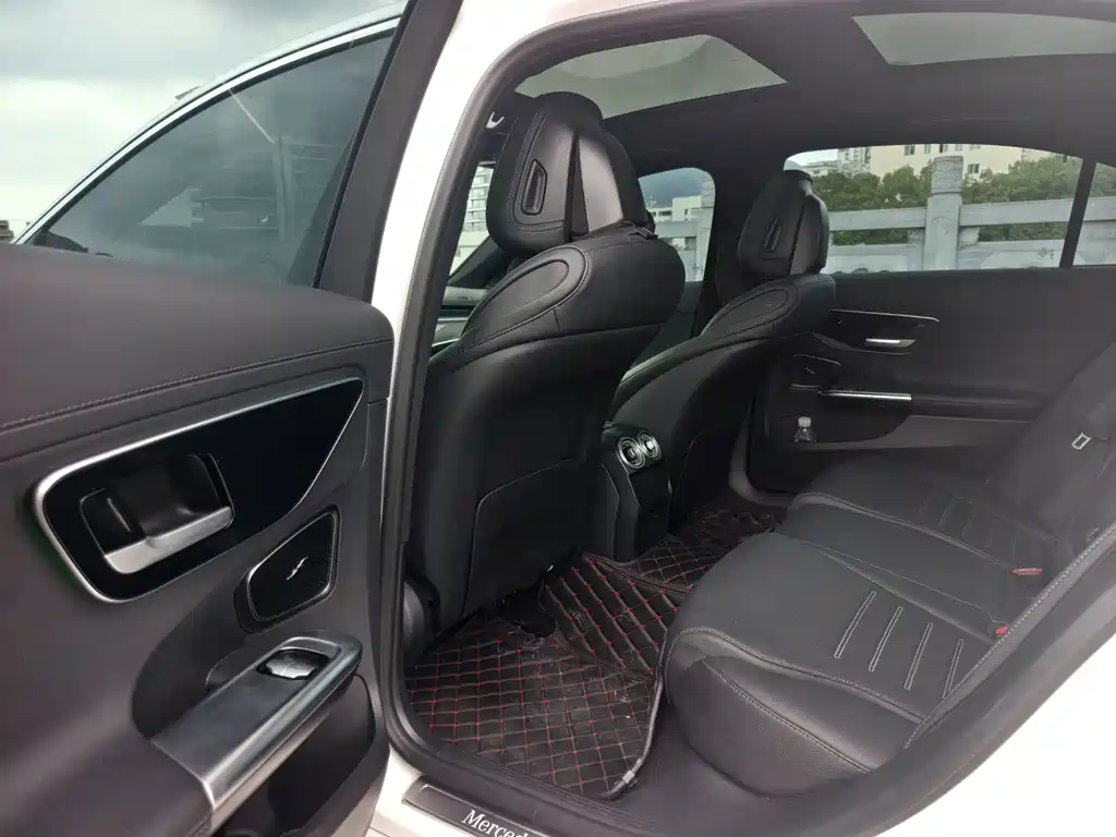 Mercedes-Benz C-Class New Energy — миниатюра 8