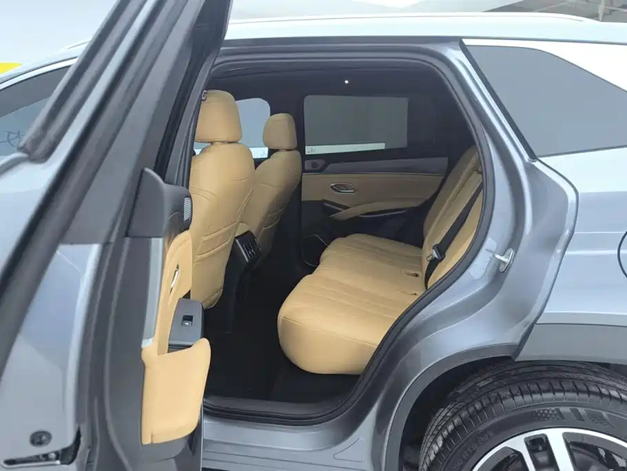 BYD L DM-i — миниатюра 11
