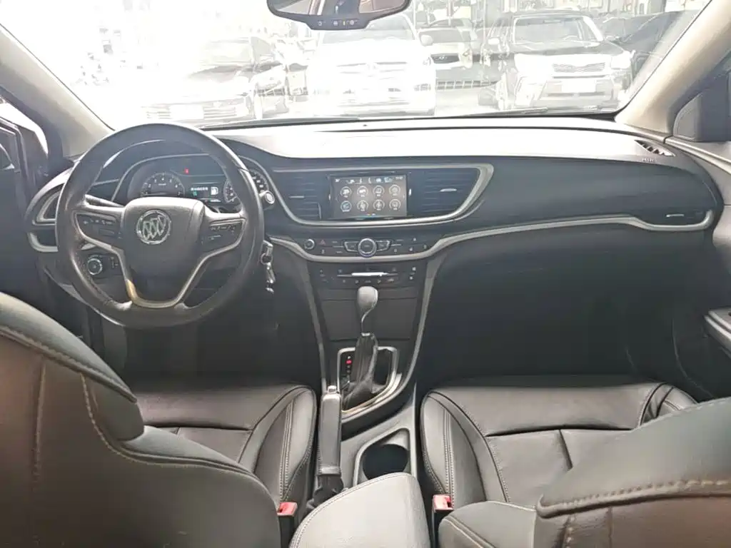 Buick Excelle — миниатюра 10