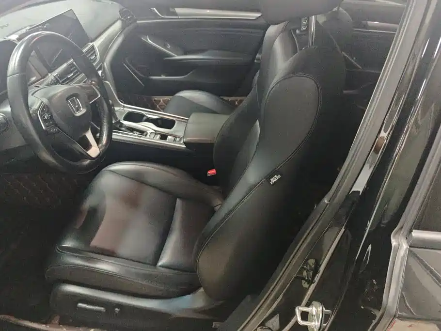 Honda Accord — миниатюра 9