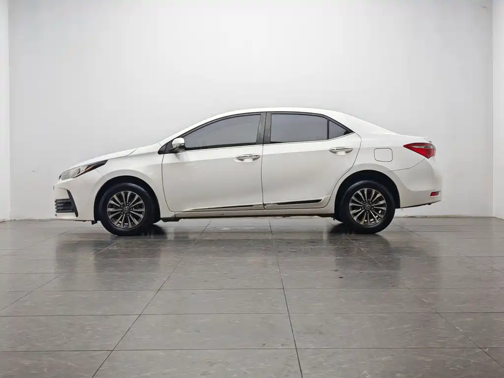Toyota Corolla — миниатюра 10