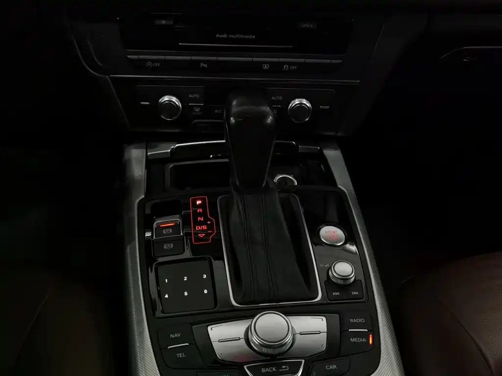 Audi A6L — миниатюра 13