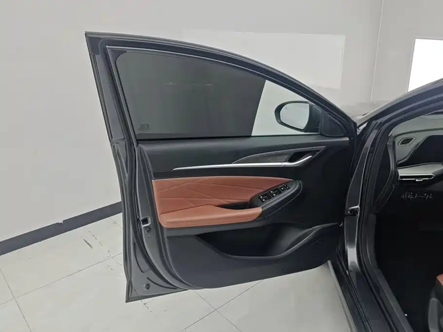 Changan Eado — миниатюра 7