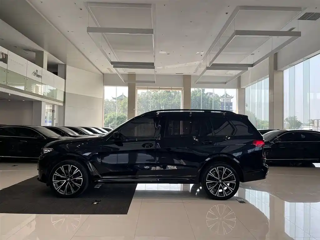BMW X7 2019 xDrive40i Executive M Sport