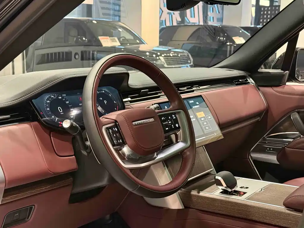 Land Rover Range Rover — миниатюра 5