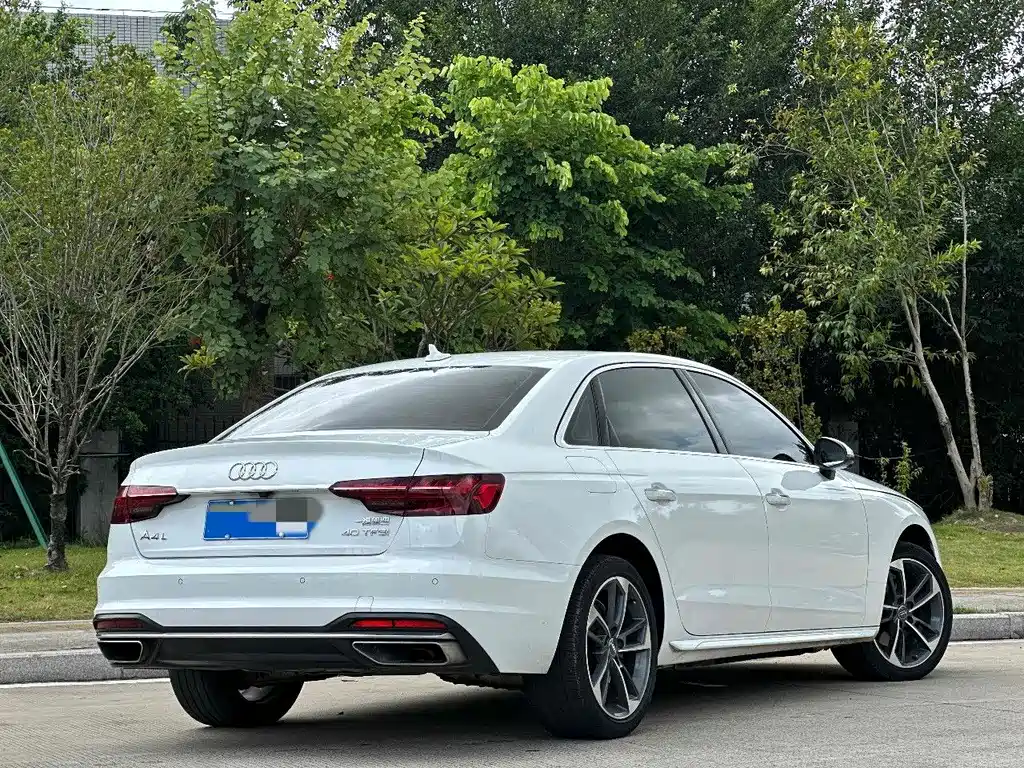 Audi A4L — миниатюра 4