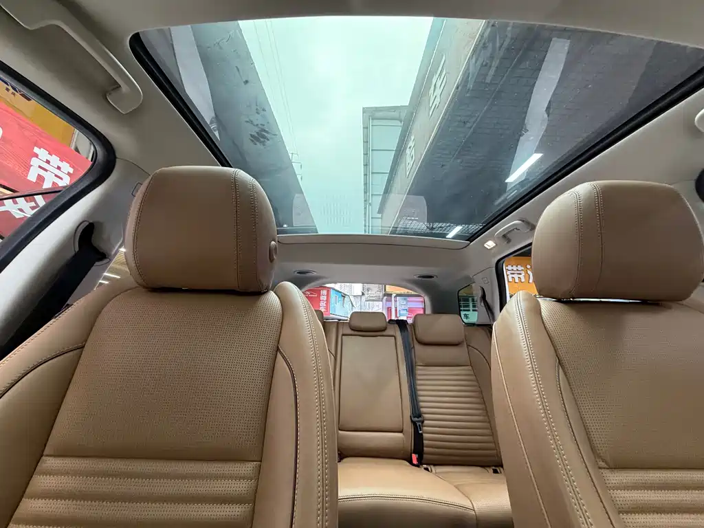 Land Rover Discovery Sport — миниатюра 26
