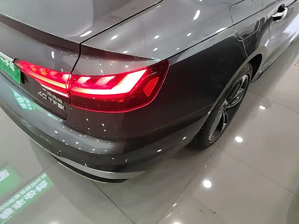 Audi A4L — миниатюра 8