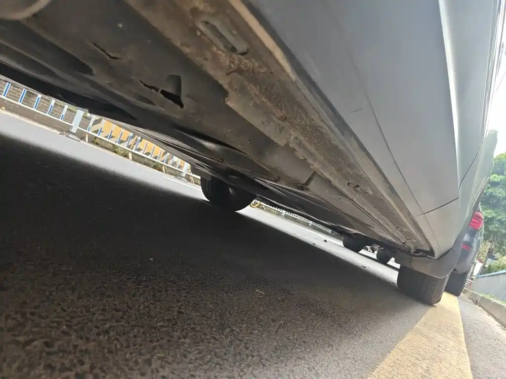 Volkswagen Tiguan L — миниатюра 17