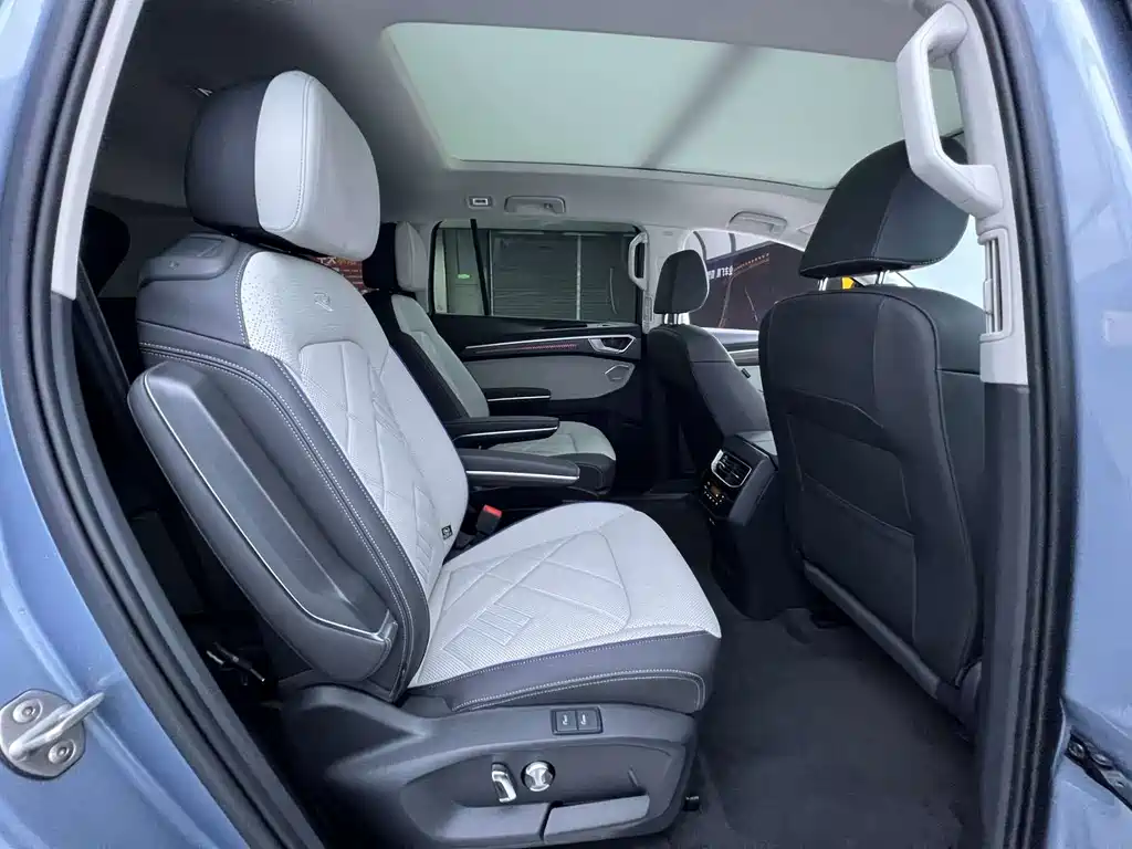 Volkswagen Talagon — миниатюра 7
