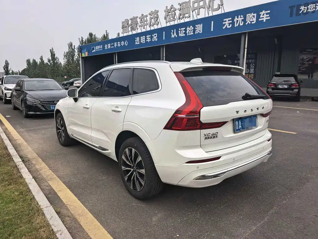 Volvo XC60 — миниатюра 3