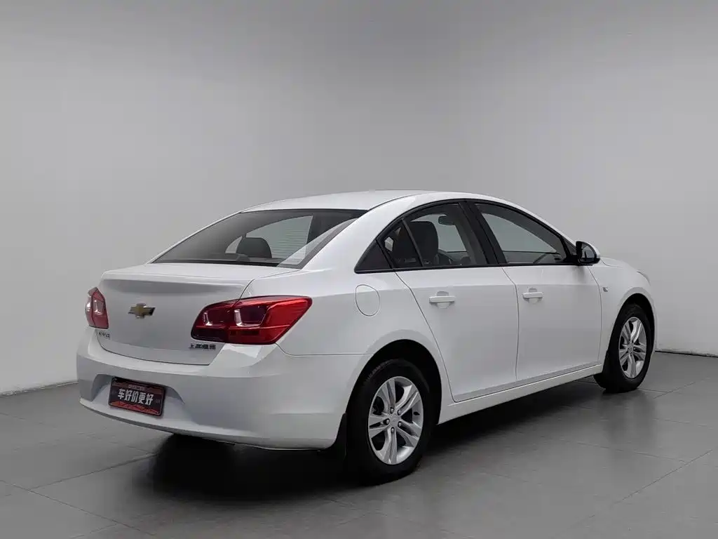 Chevrolet Cruze — миниатюра 2