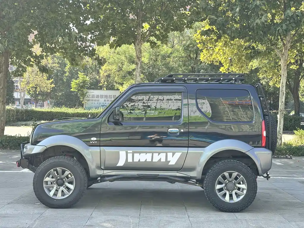 Suzuki Jimny — миниатюра 13