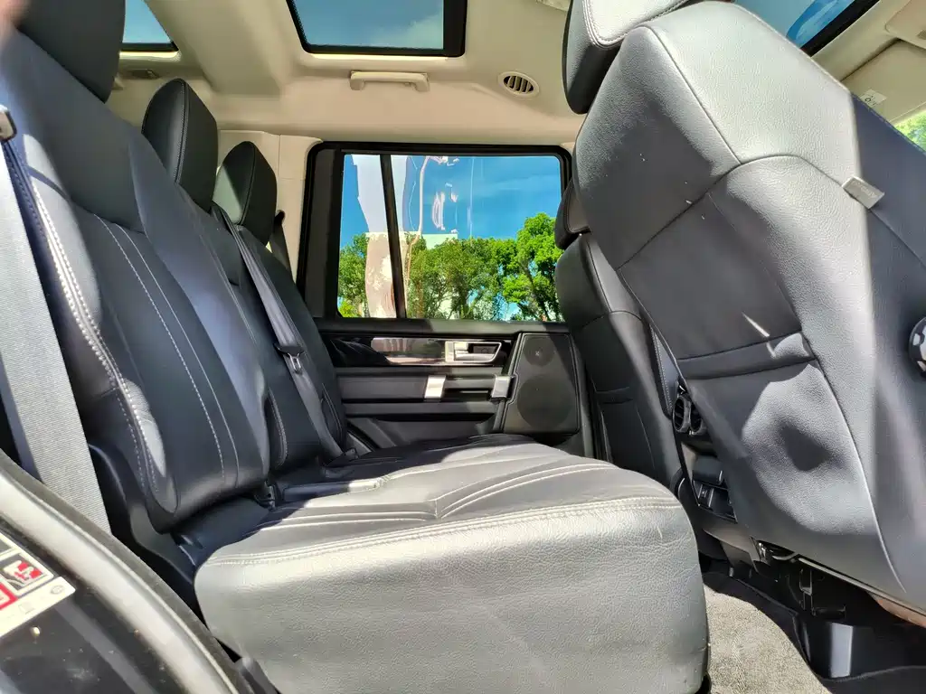 Land Rover Discovery — миниатюра 8