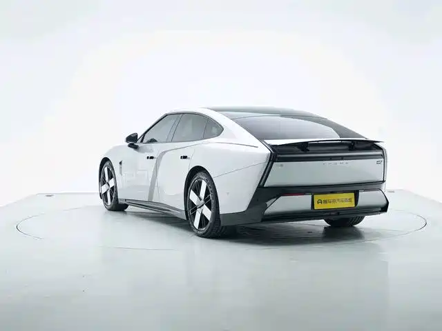 XPeng P7 — миниатюра 7