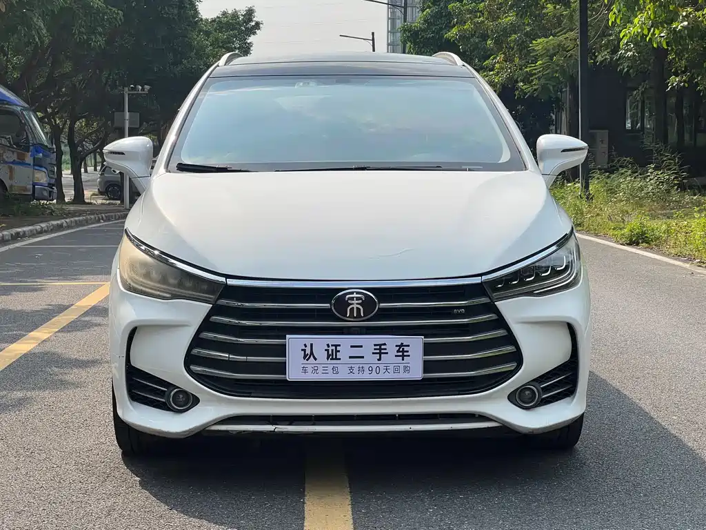 BYD MAX — миниатюра 2
